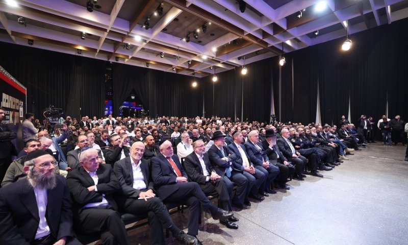 הגאון רבי יצחק זילברשטיין למתנדבי זק"א: "אתם זוכים בעבודת הקודש לקדש שם שמים"
