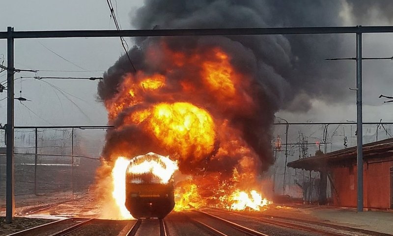 מאות נפגעו מפיצוץ מסתורי באיראן; סבב נוסף של שיחות הגרעין
