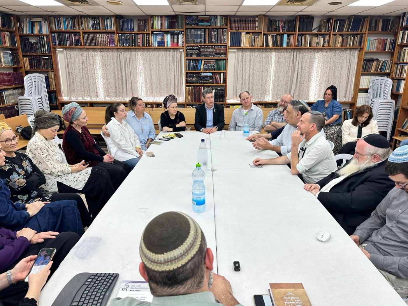 באדיבות המצלם