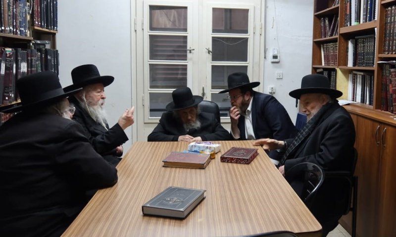 הגר"ד לנדו: "עמדתי היא לפרוש מהקואליציה כבר עכשיו, אבל עמדת מנהיג עולם הישיבות, הגרמ"ה הירש, שונה"