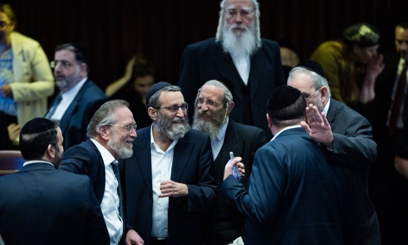 באיחור של חודשים: הממשלה הניחה בכנסת את תקציב 2026