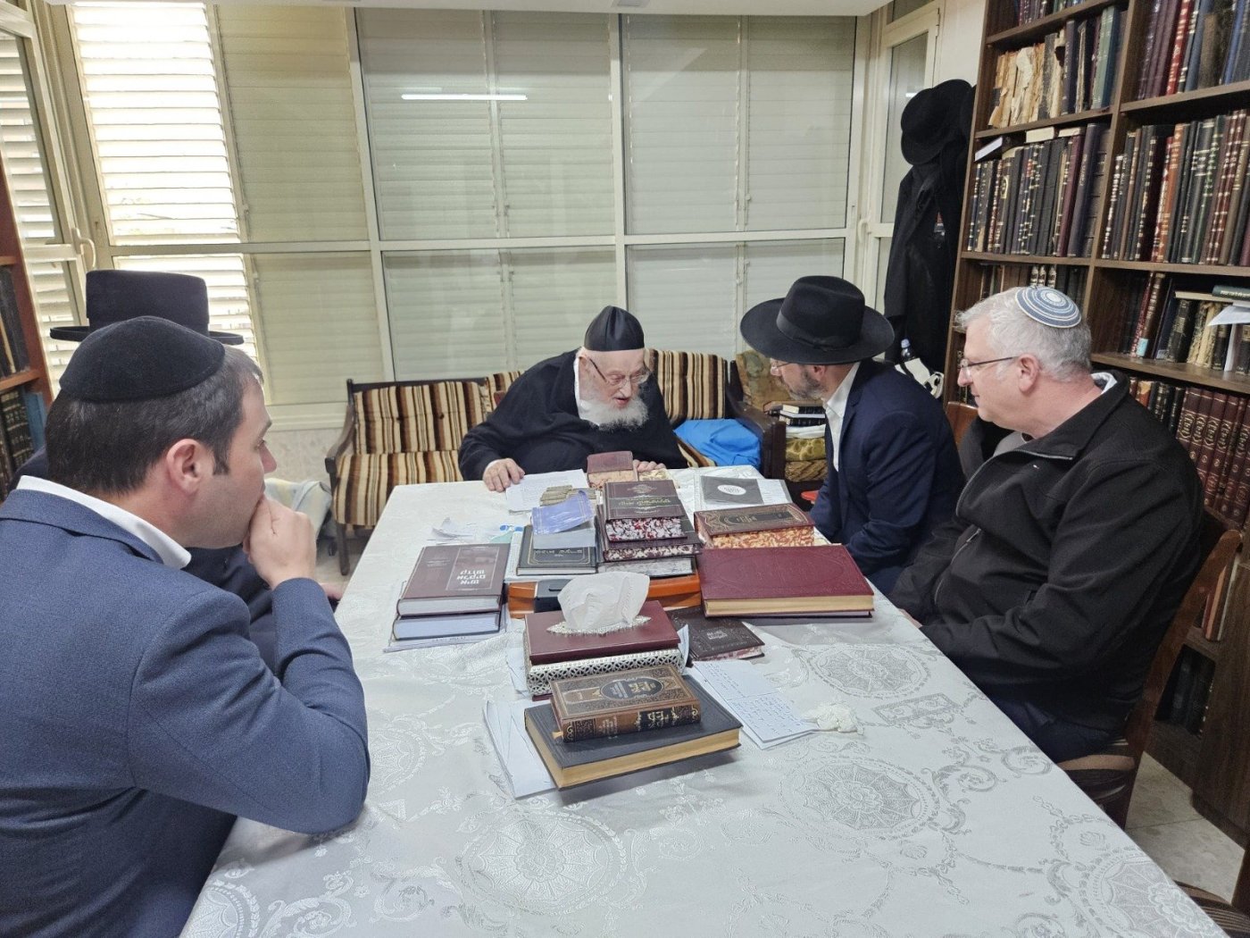 שלח לחמך 