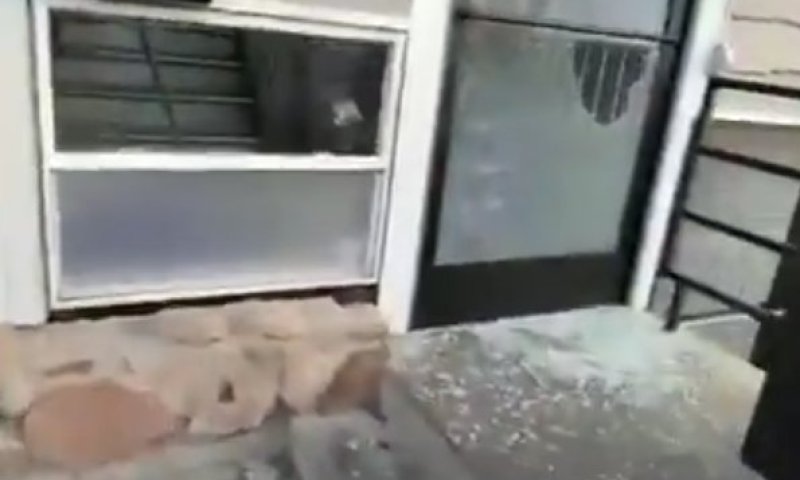 מרכז קהילתי יהודי בקולורדו הושחת: החלונות והדלת נהרסו, התוקף נמלט 