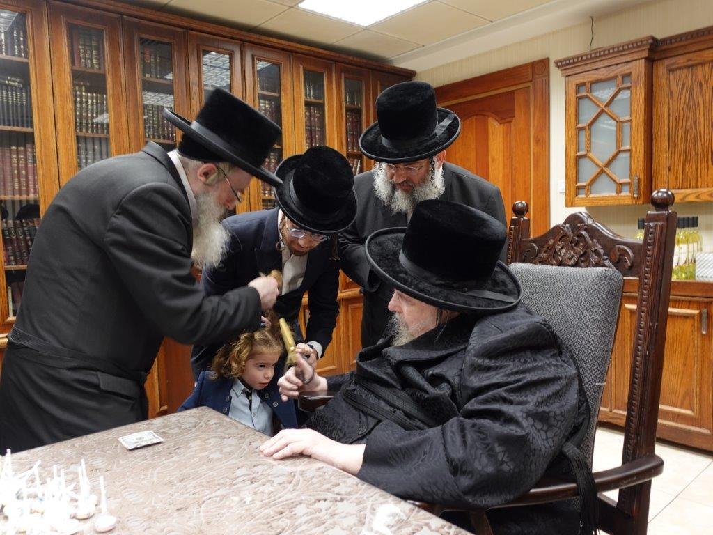 באדיבות המצלם