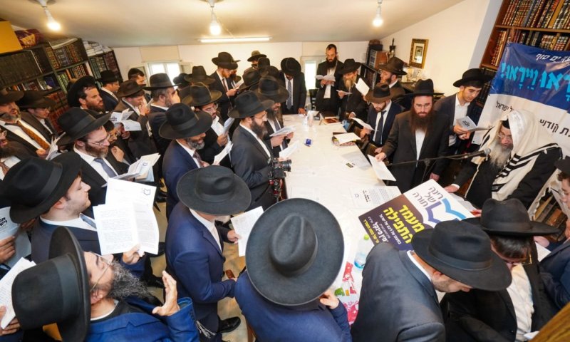 מחר ערב שביעי של פסח &ndash; רגע היסטורי לזכות לישועה של פרנסה ברווח ושידוכים לאלפי רווקים ורווקות