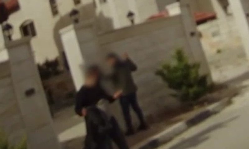 צפו בתיעוד: לוחמי דובדבן עוצרים מחבלים שיצאו עם ידיים מורמות