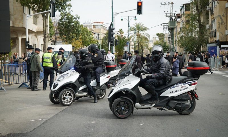 חסימות בצירים המרכזיים ומאות שוטרים: היערכות שיא להלווית הגר"מ מאזוז