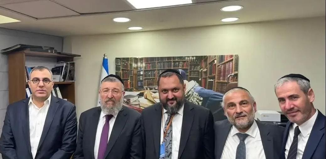 באדיבות המצלם