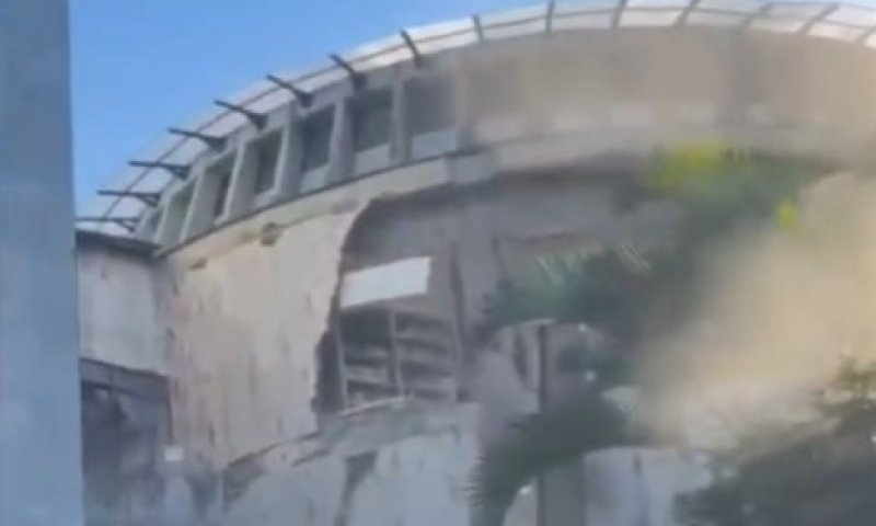 לפחות 50 הרוגים ברעידת האדמה בקולומביה: בניינים קרסו, תושבים נמלטו