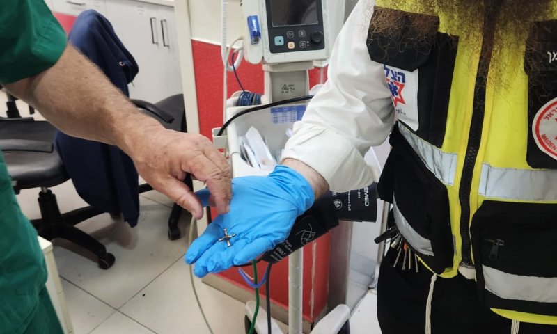תינוקת נחנקה ממשחק בבני ברק, מצבה קשה
