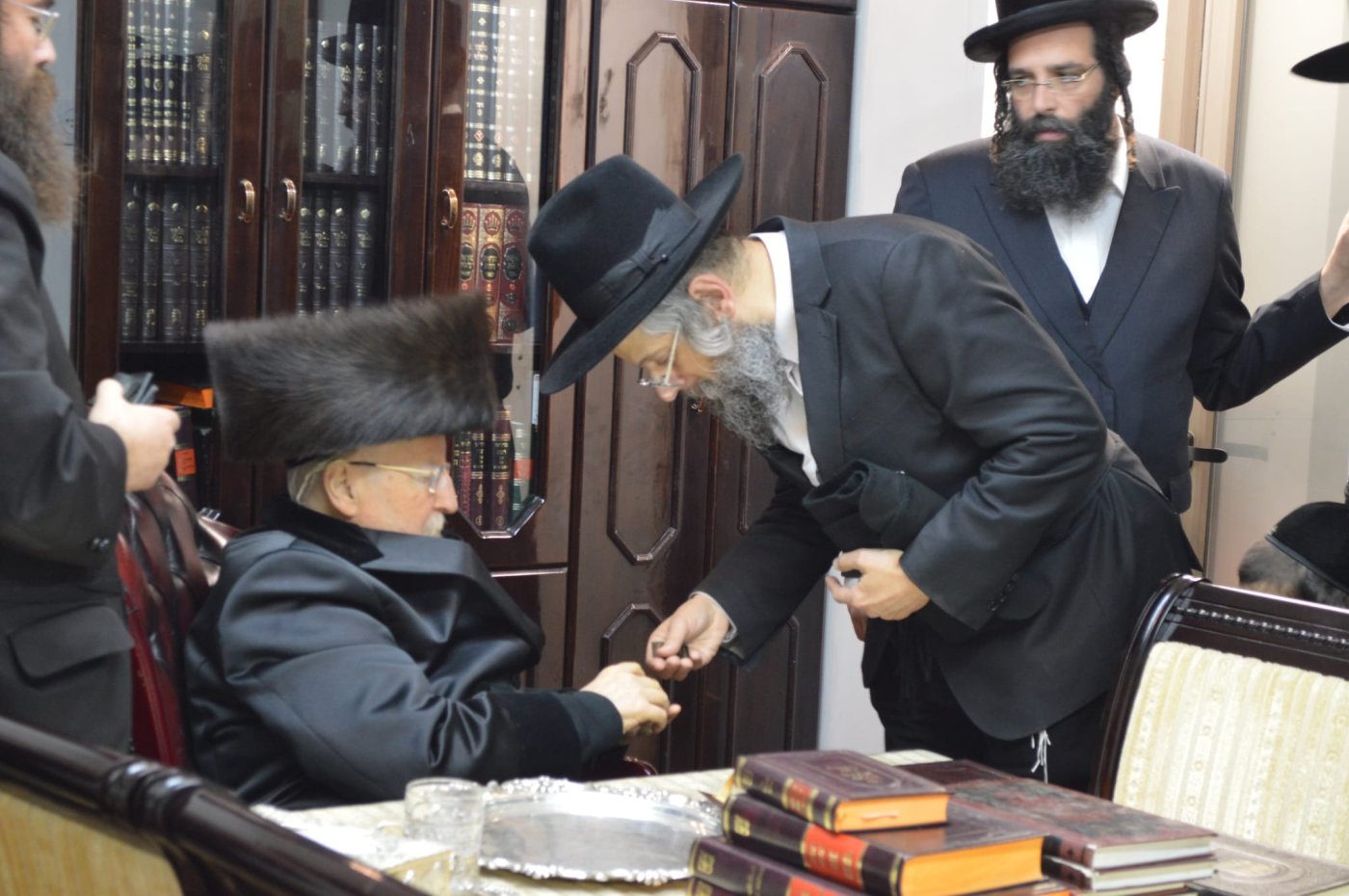 באדיבות המצלם