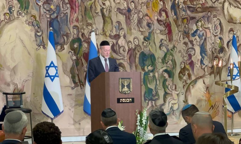 מקלב: "ניצולי השואה מראים לנו את הכוח והאפשרות לבנות מחדש"