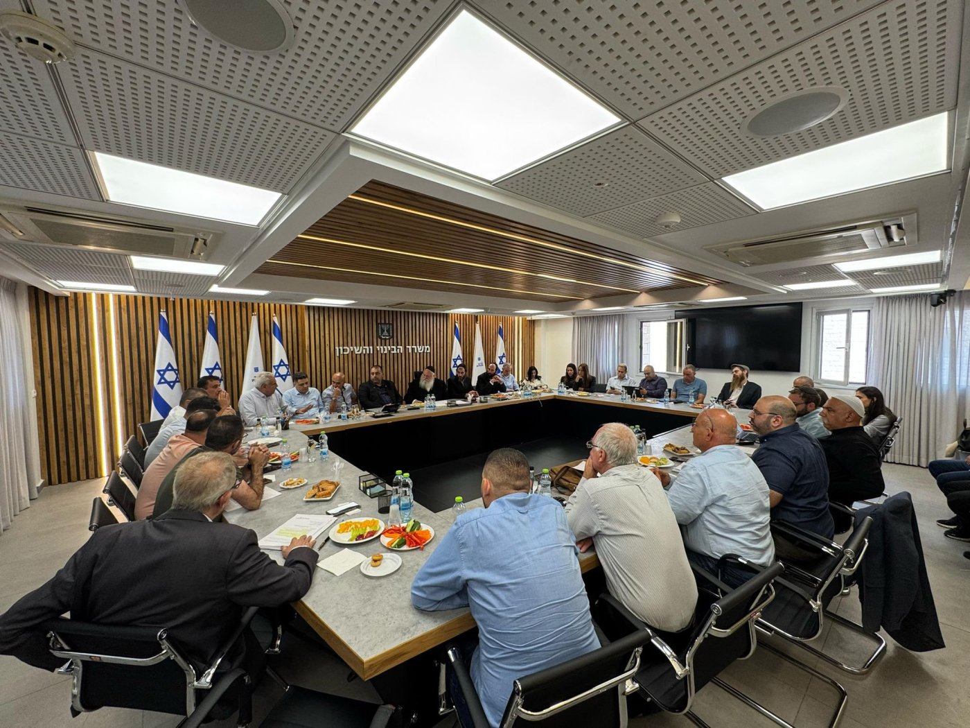 באדיבות המצלם