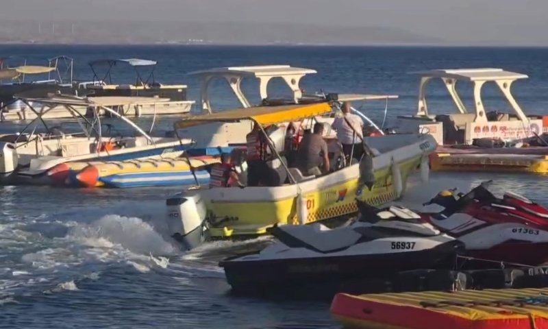 הרוג ופצועים בהתהפכות סירה באילת | תיעוד