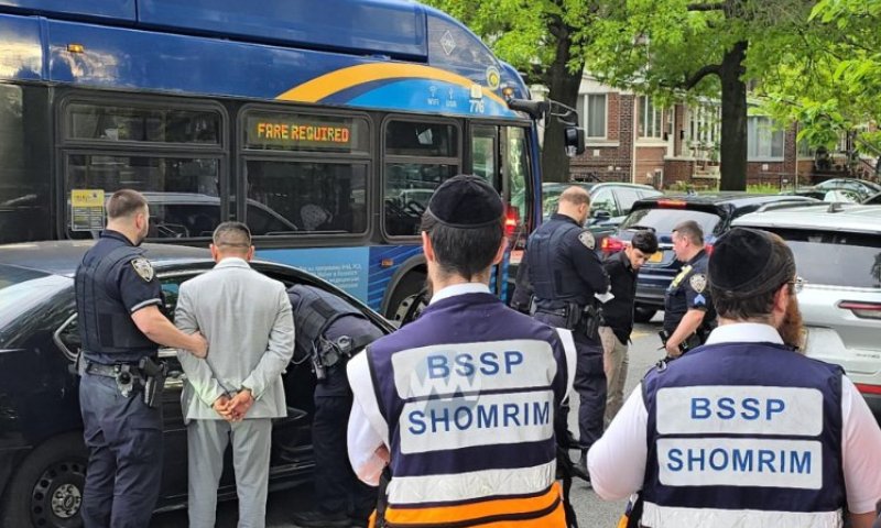 מרדף בבורו פארק: 'השומרים' עצרו נוכלים שניסו לעקוץ חרדי בתכשיטים מזויפים | תיעוד