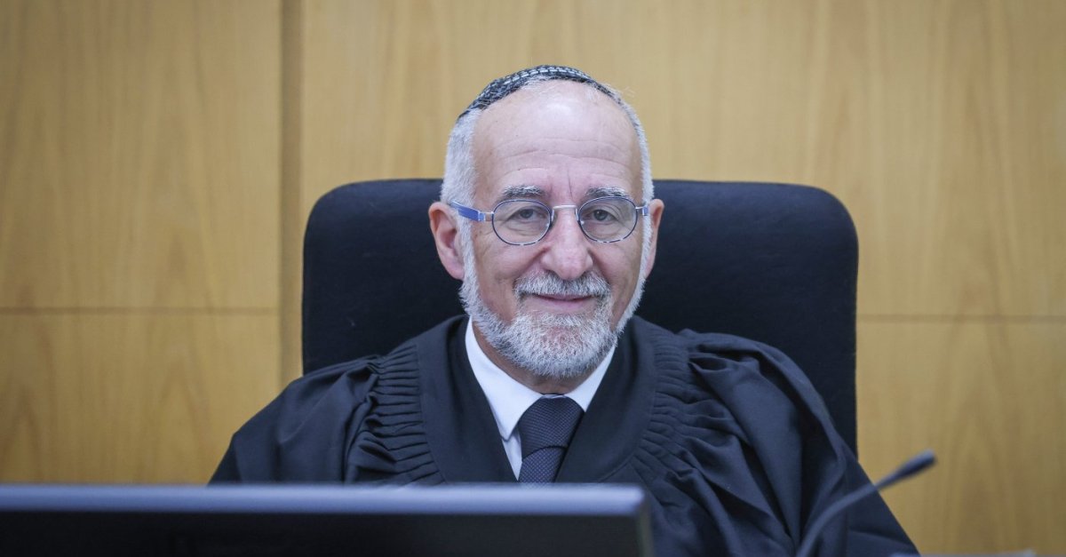 הנציב אשר קולה דחה את התלונה נגד השופט מנחם מזרחי - בחדרי חרדים