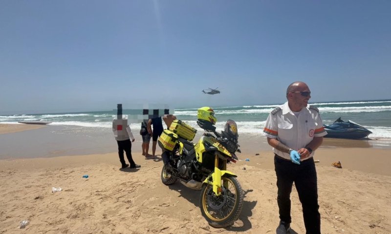 מטוס קל התרסק אל המים בבת ים, נער נפצע אנוש