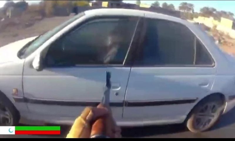 תיעוד מטורף: מתנגדי משטר באיראן מחסלים מפקד משטרה