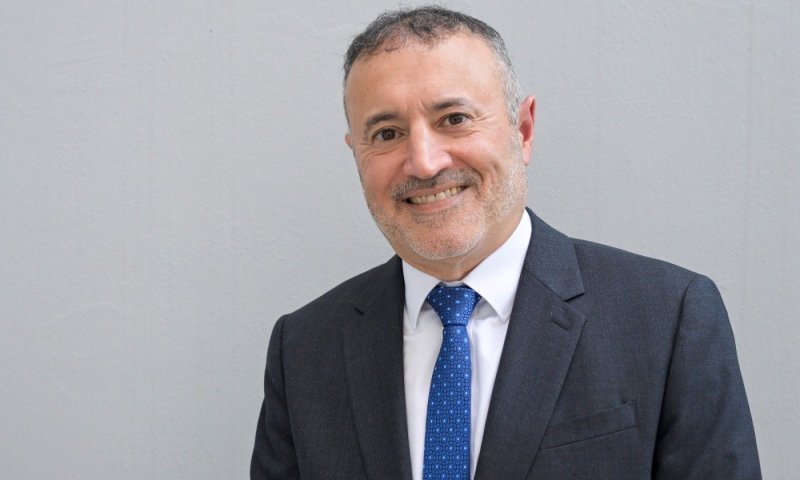 פה אחד: עו"ד&nbsp;אוסבלדו ארמוזה, נבחר לנשיא הקהילה החדש