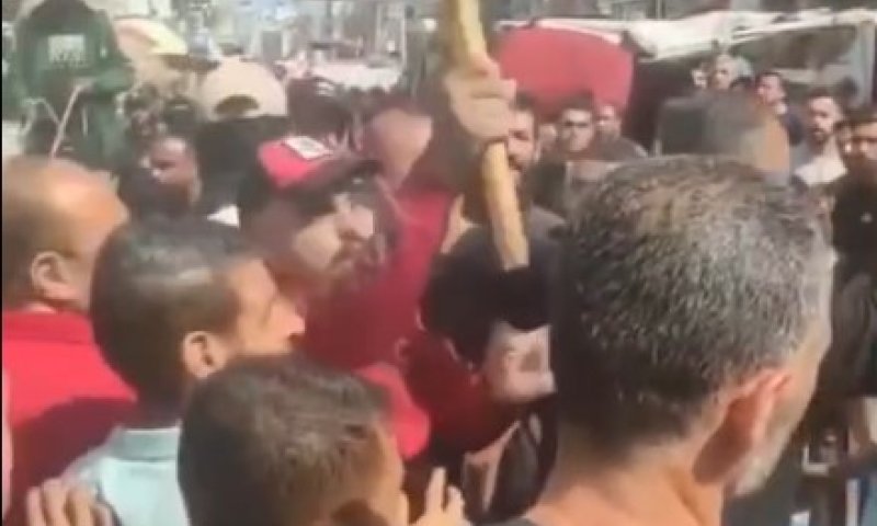 העזתיים זועמים: "מחירי הקמח והירקות מופקעים" 