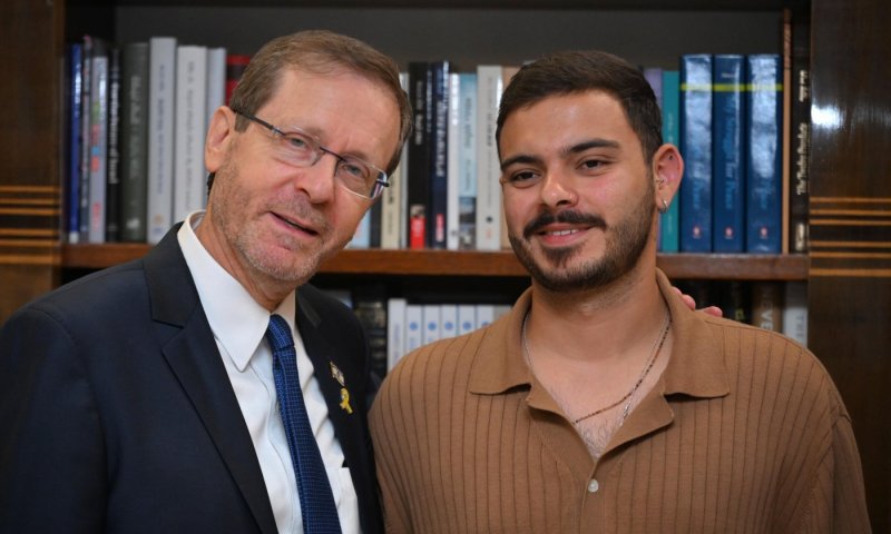 הרצוג ושורד השבי נפגשו: "חובתינו כעם וכמדינה להחזיר אותם לפה"