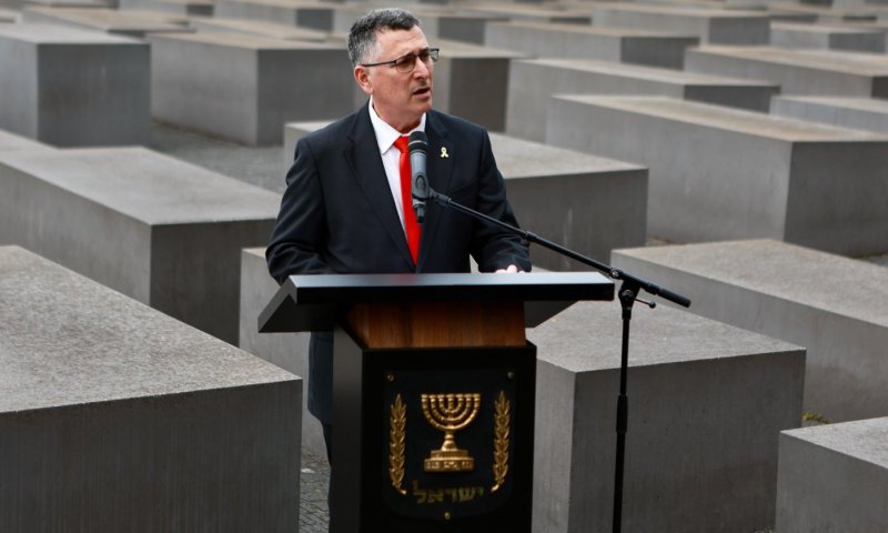 סער בגרמניה: אנטישמים רוצים להפקיר את ישראל