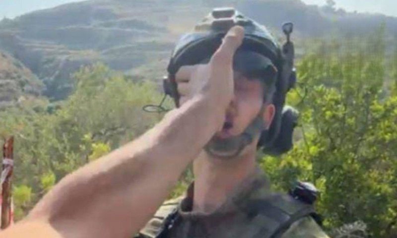 צפו: חייל יוניפי"ל חטף סטירה ממפגין לבנוני