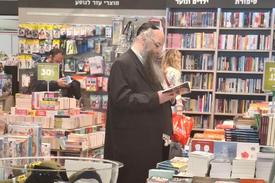 באדיבות המצלם