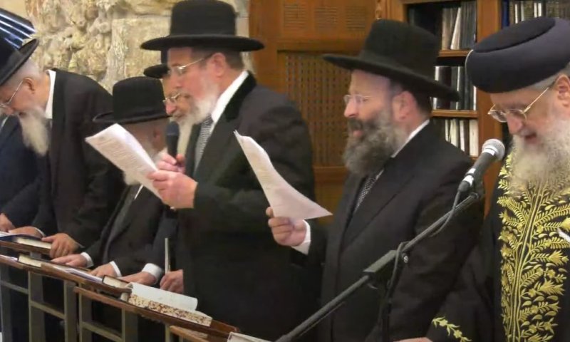 שידור חי מהכותל המערבי: עם ישראל מתאחד בתפילה