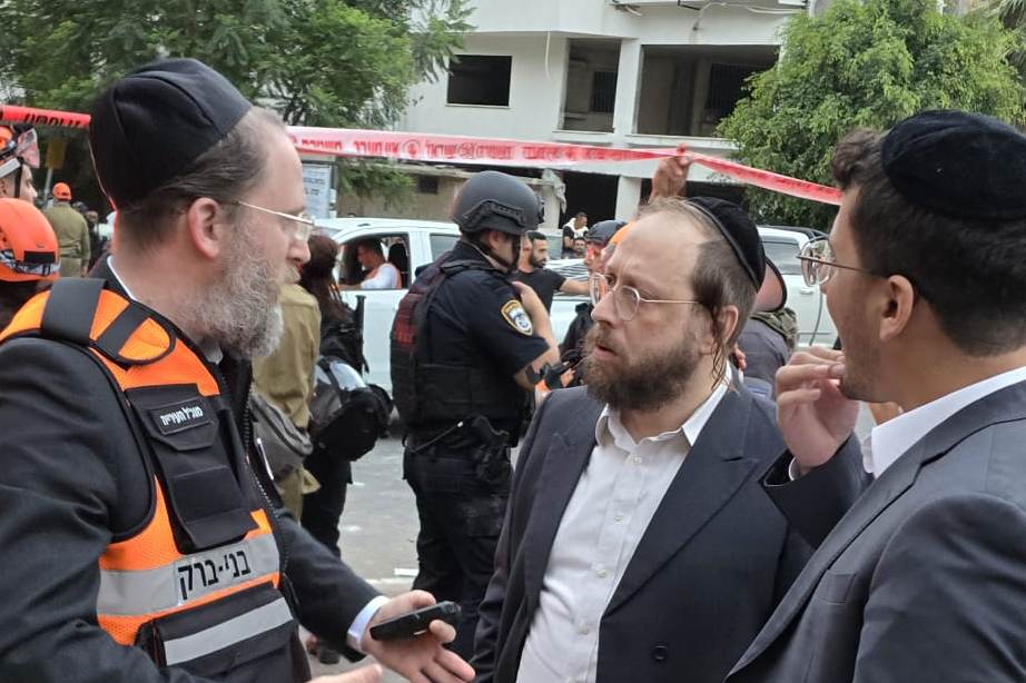 באדיבות המצלם