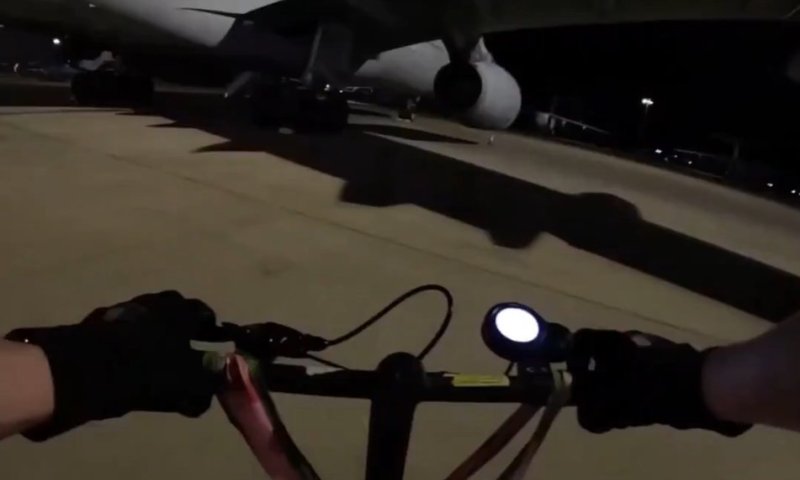 תומכי חמאס חדרו לבסיס אווירי: השחיתו מטוסים של חיל האוויר הבריטי