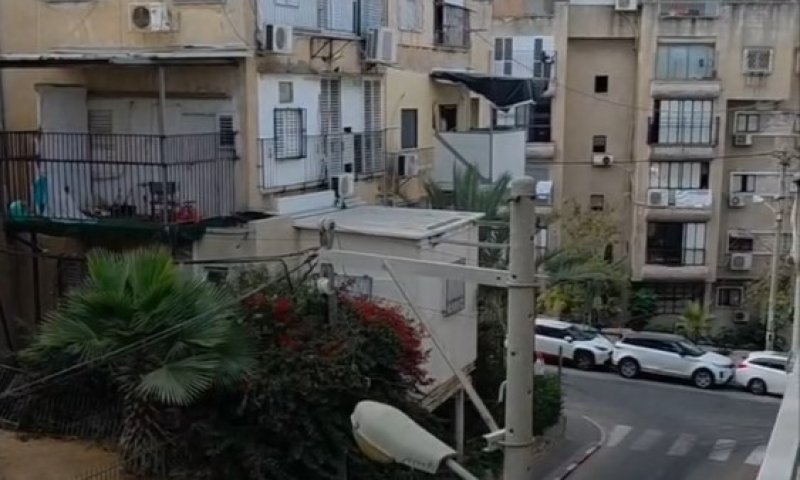בני ברק חוזרת לשגרה: שירת "בזכות התורה ולומדיה ינצל העולם" הדהדה ברחבי העיר