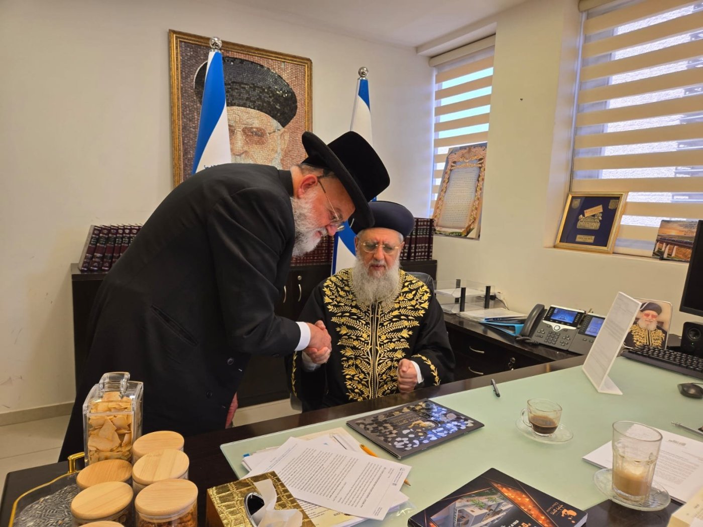 יח"צ