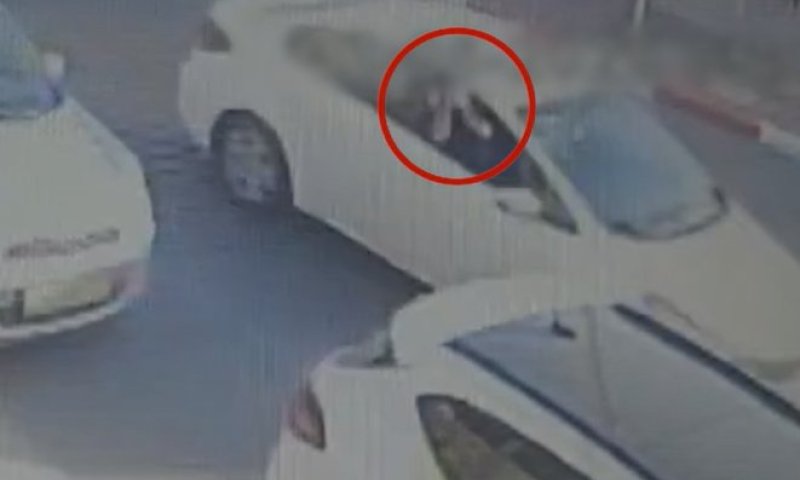 תיעוד: ירי מתוך הרכב בלב השכונה בעקבות סכסוך