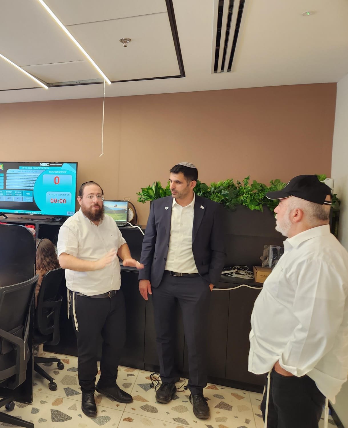 באדיבות המצלם