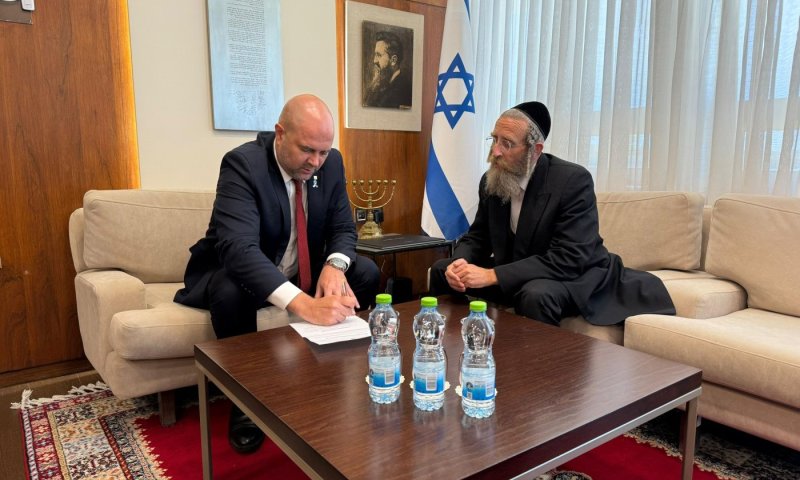 הקרב באגודת ישראל: טסלר התפטר - ברוכי חוזר, גור בלמה את אייכלר