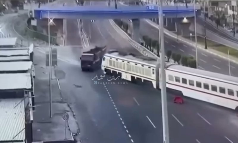תאונה חריגה בבגדאד: רכבת סטתה ממסלולה ופגעה במשאית