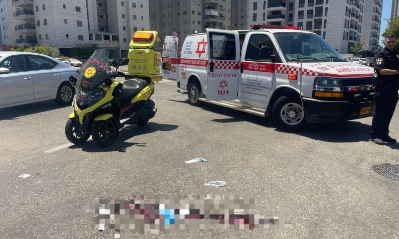 נער שרכב על אופניים בפתח תקווה נפגע מרכב - ונפצע אנושות