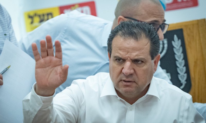 סערה בקואליציה: יהדות התורה לא תתמוך בהדחת עודה