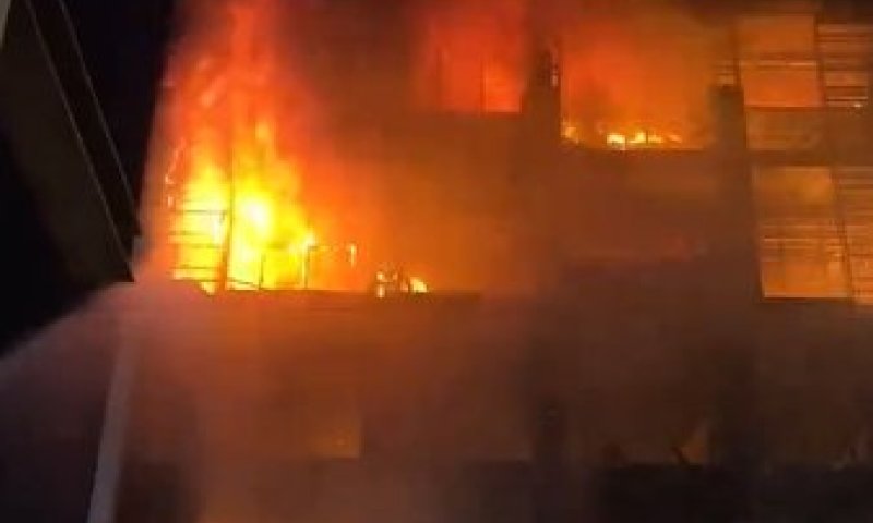 קניון חדש הפך למלכודת מוות: 100 הרוגים בשריפה מסתורית בעיראק