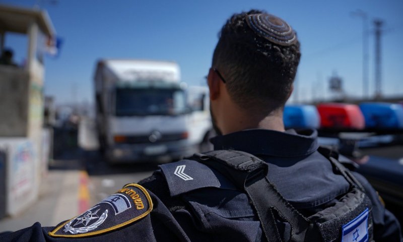 עם סממנים דתיים: כך הוברחו האופנועים הגנובים לאיו"ש