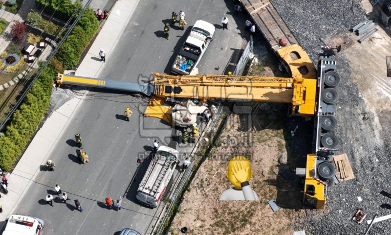 נס בקרית יואל: עגורן התמוטט על טנדר ריק - ללא נפגעים