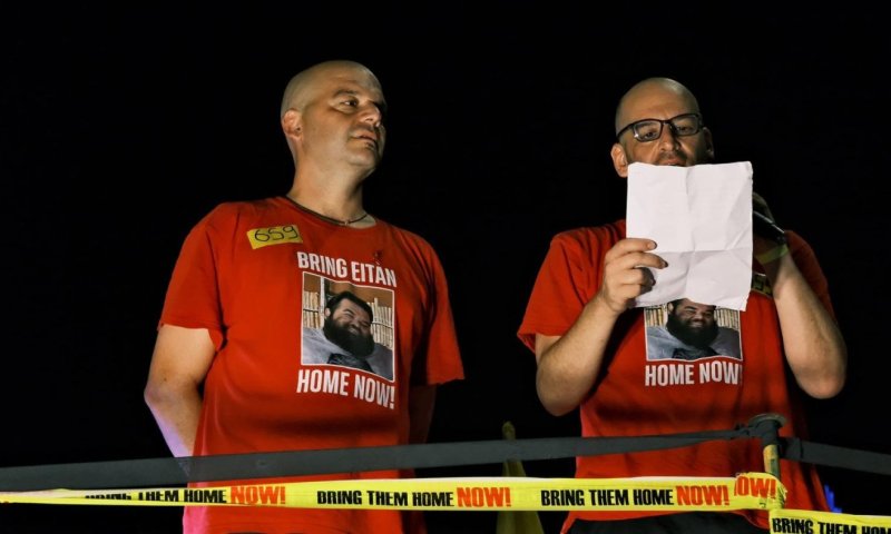 שורד השבי יאיר הורן מול שגרירות ארצות הברית: "חצי ממני עדיין בעזה"