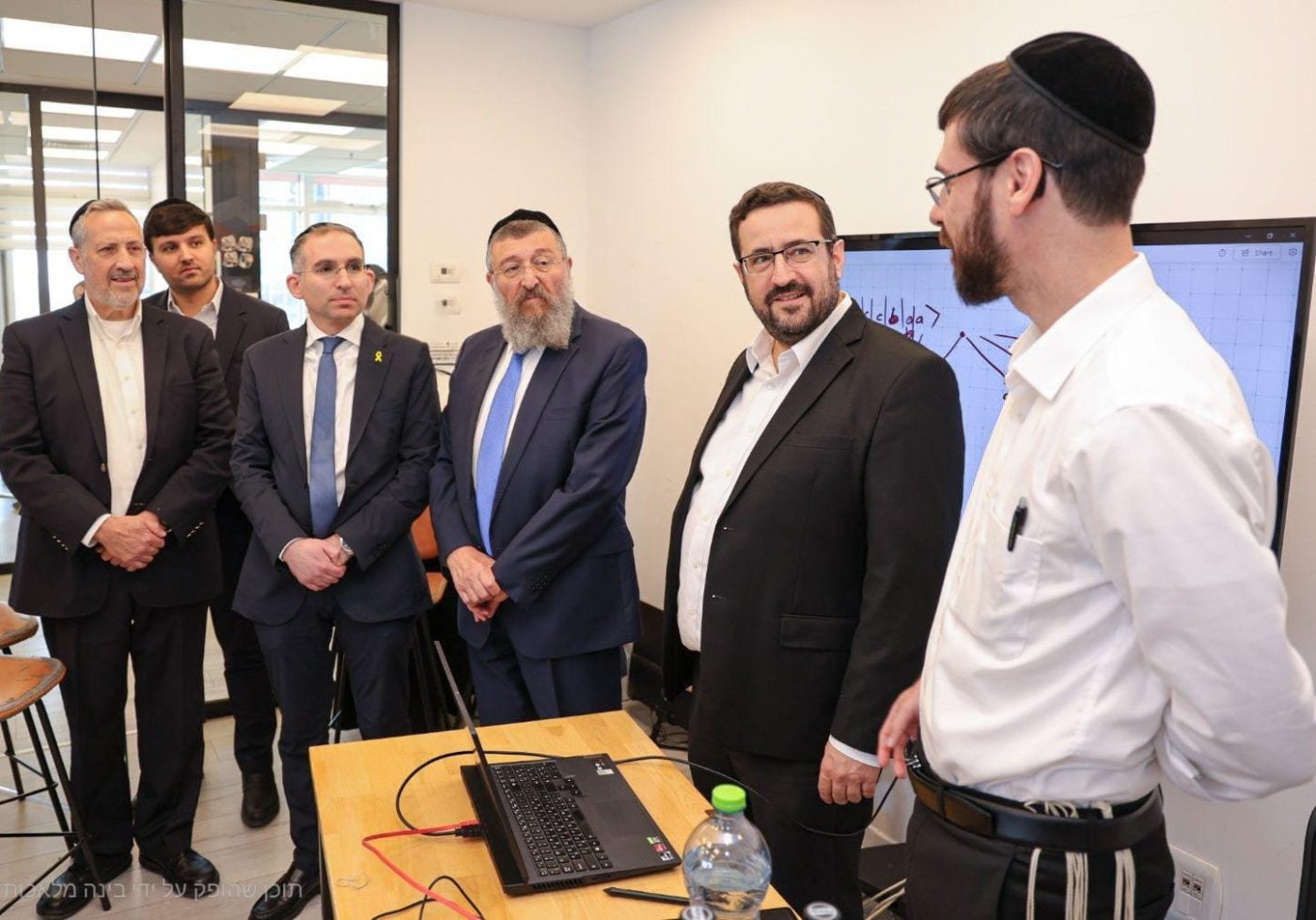 יח"צ