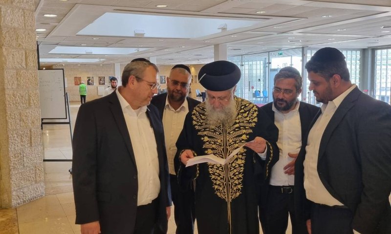 סבב הבחינות של הרבנות הראשית לישראל יצא לדרך בבנייני האומה