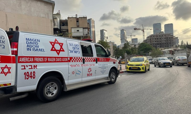 מהזירה