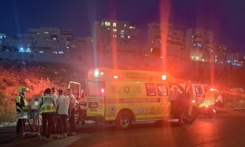 בשכונה החרדית: ילד נפל מגובה בגינת משחקים - מצבו בינוני