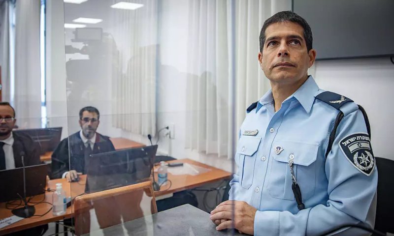 הקצין הבכיר שניהל את חקירת נתניהו פורש מהמשטרה