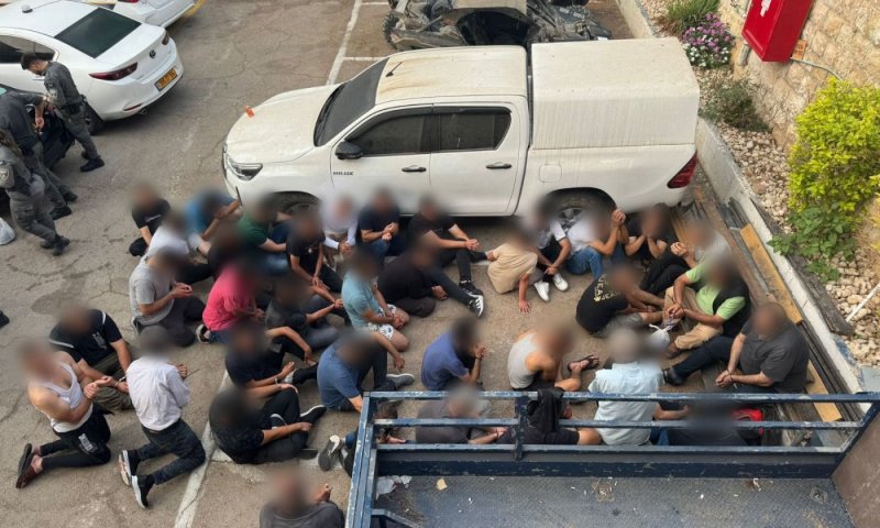 פשיטה דרמטית בנצרת: עשרות עזתים נתפסו בלילה אחד