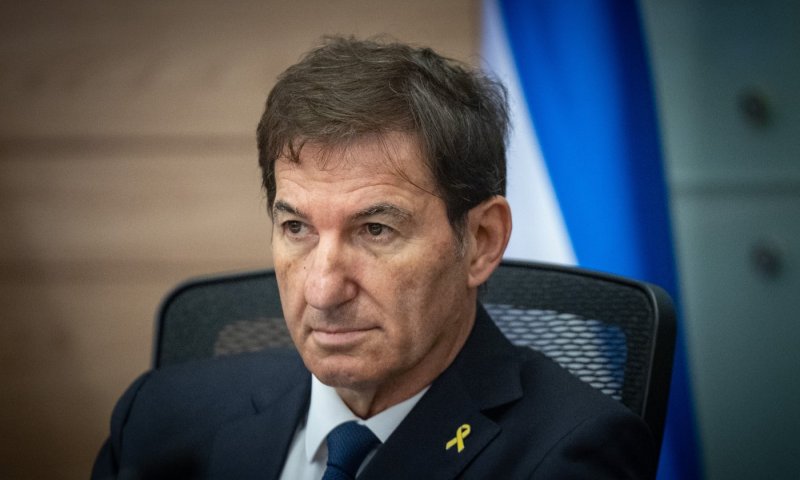 משבר הגיוס: ביסמוט נפגש עם נציגי החרדים, קרליץ ניסה לגשר